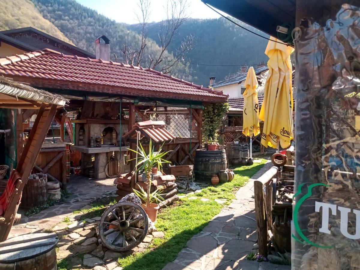 Hotel Кръчмъ При Байката Alpin Ribarica Exteriér fotografie