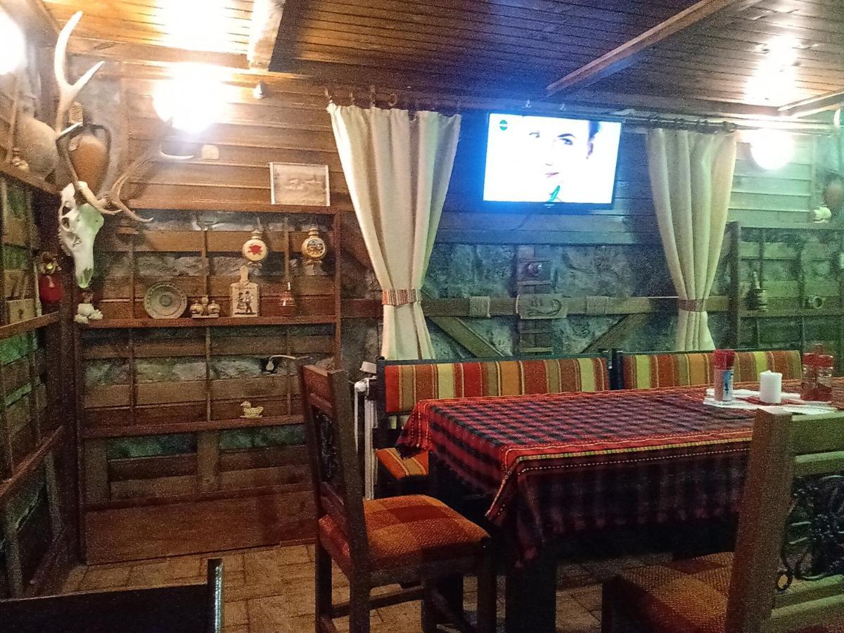 Hotel Кръчмъ При Байката Alpin Ribarica Exteriér fotografie