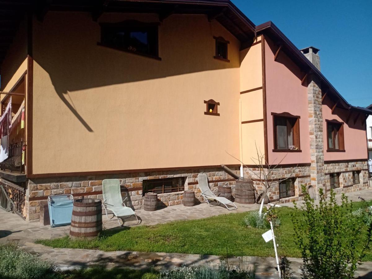 Hotel Кръчмъ При Байката Alpin Ribarica Exteriér fotografie