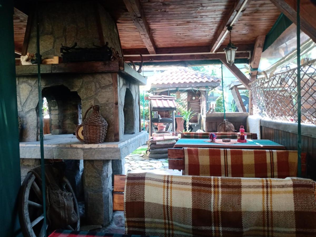 Hotel Кръчмъ При Байката Alpin Ribarica Exteriér fotografie